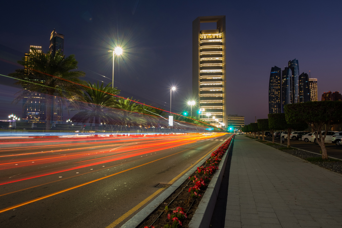 Abu Dhabi streetlights to be with energy efficient LEDs - Commercial Interior Design