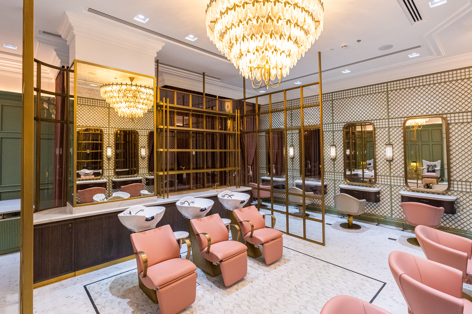 Salon fringe shop