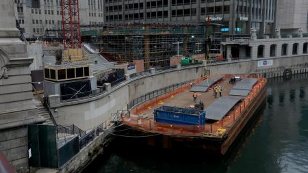 Apple blames software, not roof design, for Chicago Apple Store roped off  by snow - 9to5Mac