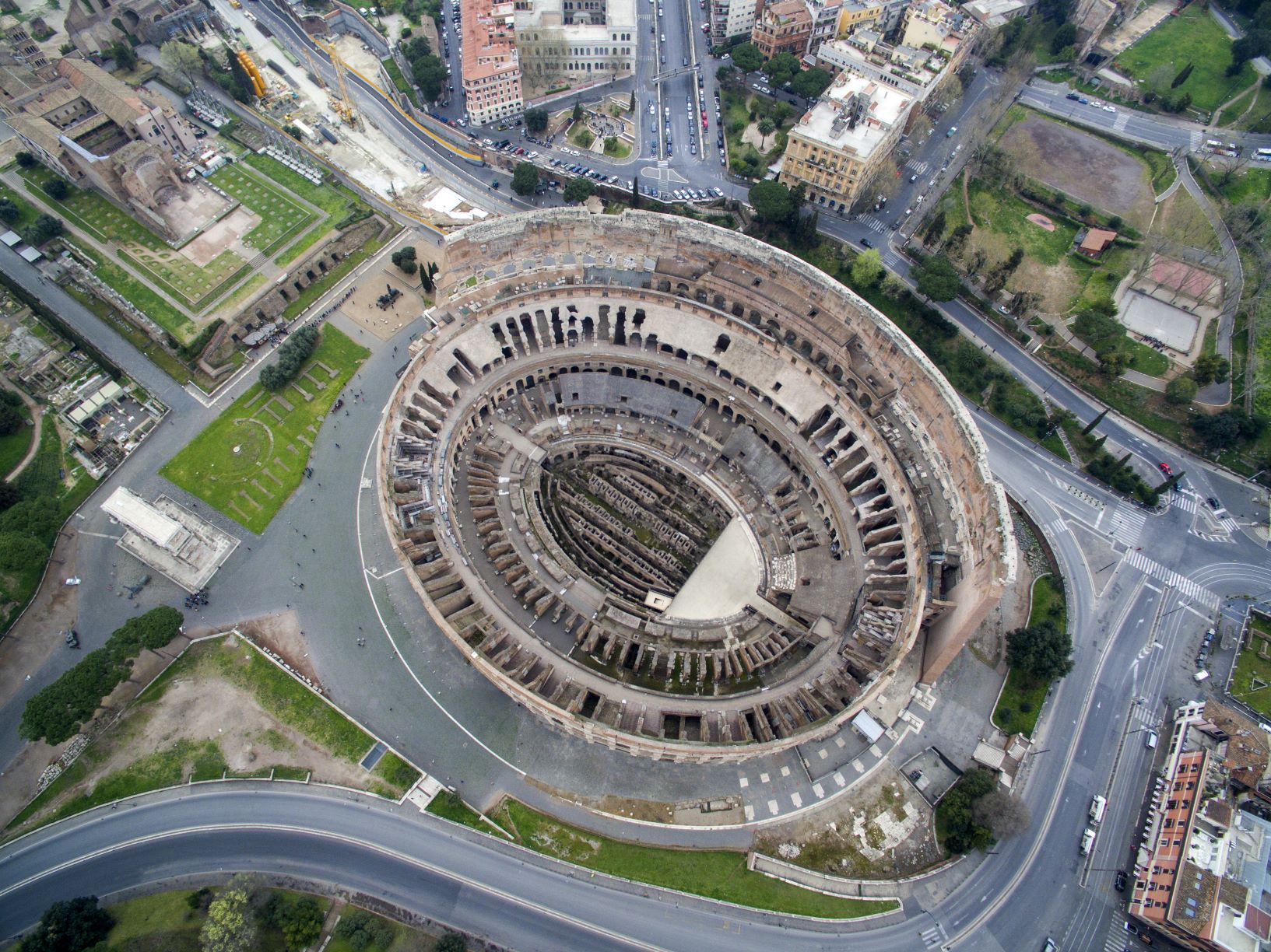 laying-the-new-floor-at-rome-s-iconic-colosseum-will-be-one-huge-fit