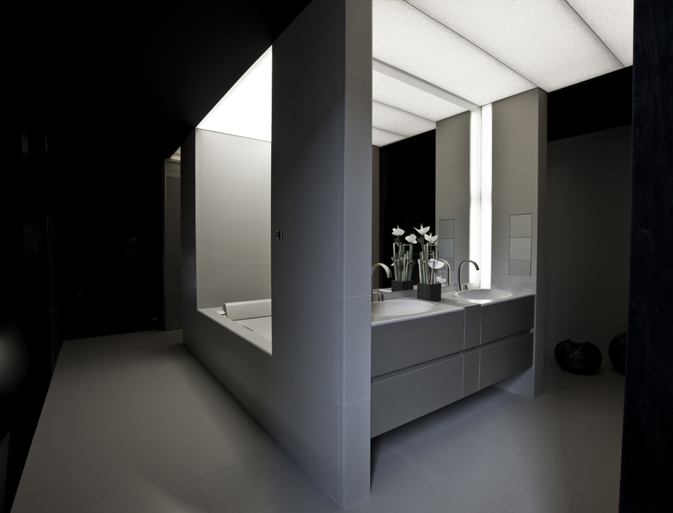 Roca To Host Presentation Of Its Armani Roca Bathroom At Index
