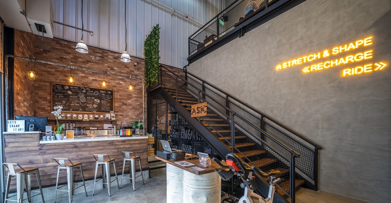 Dubai S Broadway Interiors Designs Fitness Studio Inspired By Its Industrial Warehouse Surroundings Projects Chris Barnes Broadway Interiors Fitness Space Design Dubai Wellness Design Cid