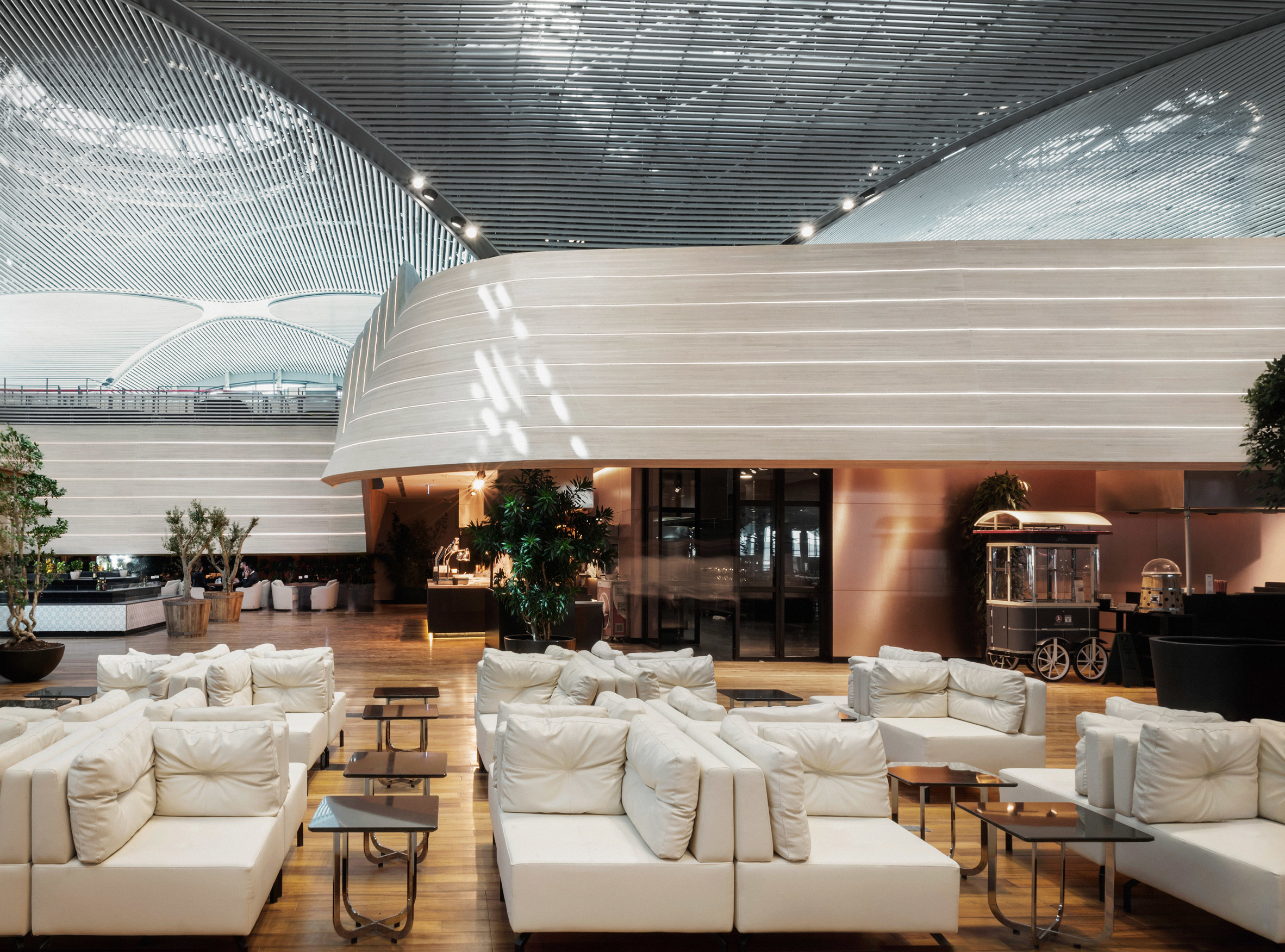 World Longest Parametric Wall Connects Six Lounges In Istanbul Airport Projects Parametric Design Airport Design Softroom Cid